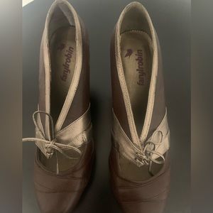 Faryl Robin Brown Leather Pump Sz 9.5